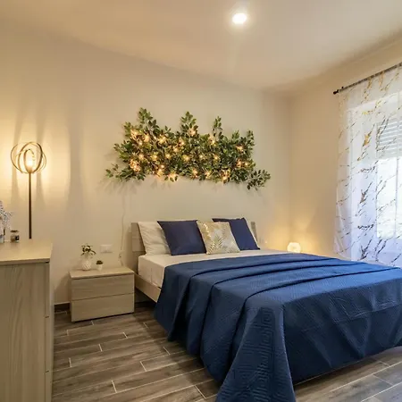 View Holidays * ラ・スペツィア